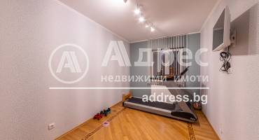 Многостаен апартамент, Варна, Цветен квартал, 604617, Снимка 17