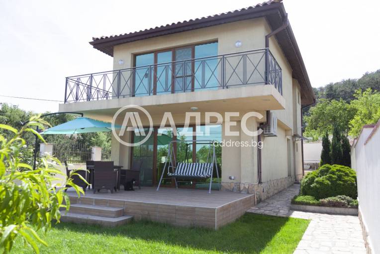 Къща/Вила, Варна, м-ст Траката, 656617, Снимка 1