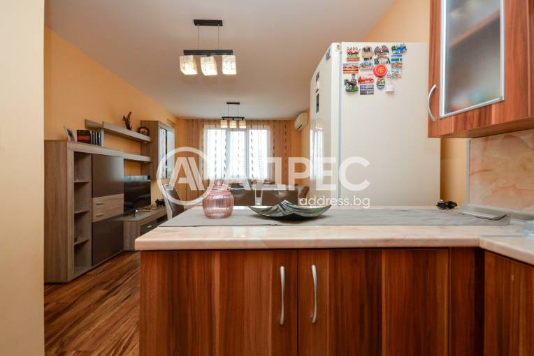 Тристаен апартамент, Бургас, Меден рудник - зона А, 682618, Снимка 9