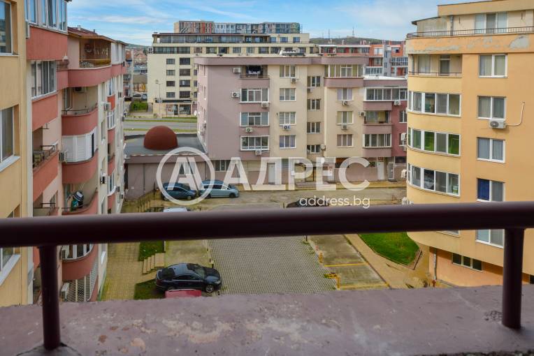 Тристаен апартамент, Бургас, Меден рудник - зона А, 682618, Снимка 5