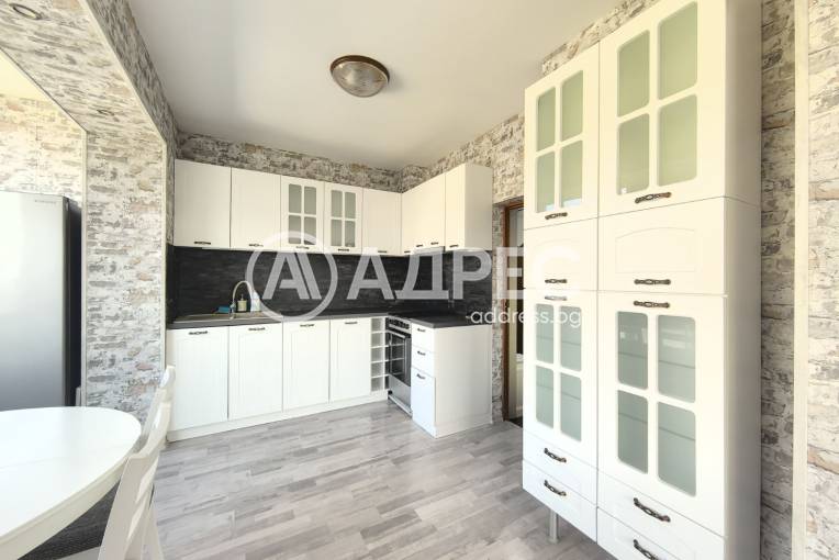 Тристаен апартамент, Русе, Център, 677619, Снимка 2