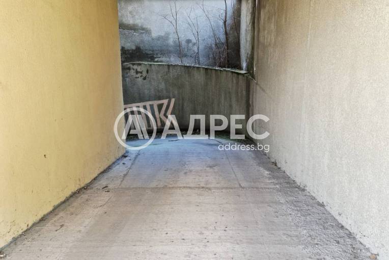 Паркомясто/Гаражна клетка, Варна, Гранд Мол Варна, 685619, Снимка 2