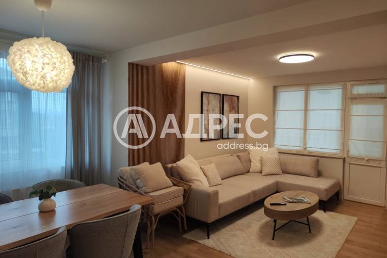 Етаж от къща, Карлово, 680620, Снимка 1