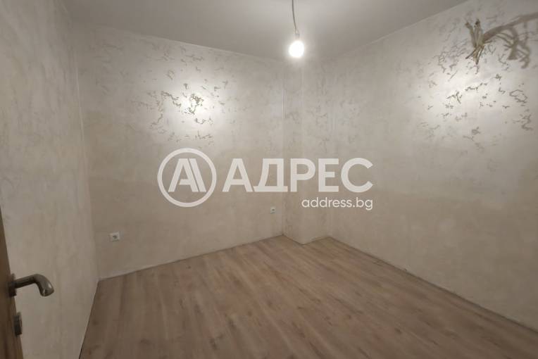 Двустаен апартамент, Варна, Погребите, 677621, Снимка 4