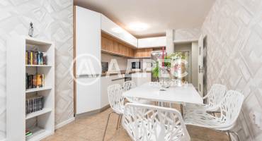 Тристаен апартамент, Варна, Окръжна болница, 656623, Снимка 1