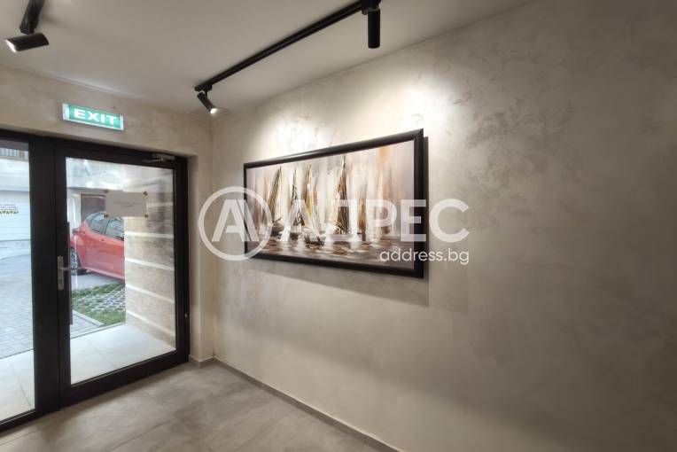 Тристаен апартамент, Варна, Погребите, 677623, Снимка 16