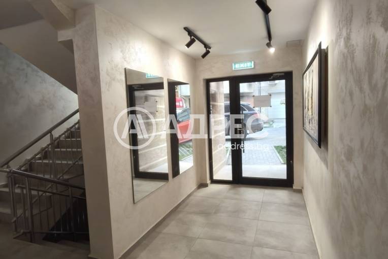 Тристаен апартамент, Варна, Погребите, 677623, Снимка 17