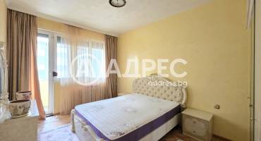 Тристаен апартамент, София, Оборище, 702623, Снимка 1