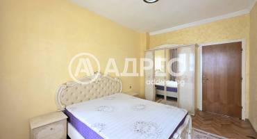 Тристаен апартамент, София, Оборище, 702623, Снимка 4