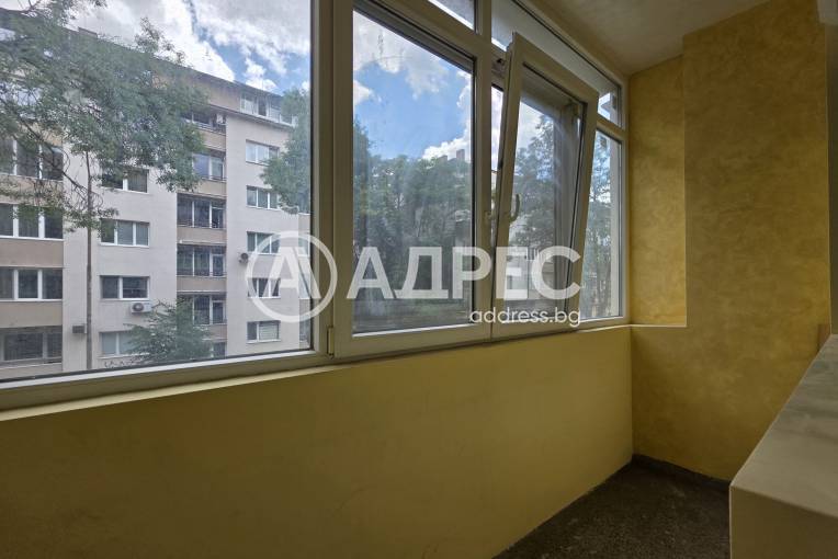 Тристаен апартамент, София, Оборище, 702623, Снимка 9