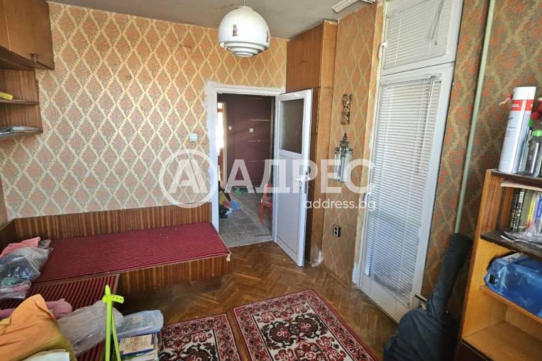 Тристаен апартамент, Плевен, 9-ти квартал, 643625, Снимка 1