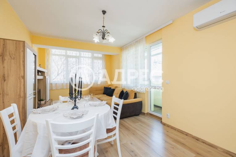 Тристаен апартамент, Варна, Централна поща, 689625, Снимка 2