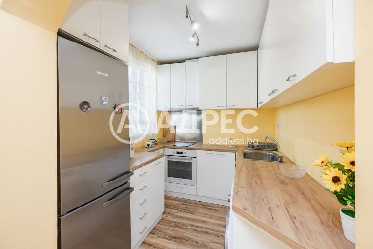 Тристаен апартамент, Варна, Централна поща, 689625, Снимка 3