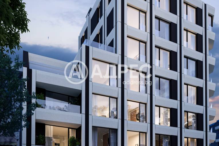 Многостаен апартамент, София, Оборище, 640626, Снимка 2