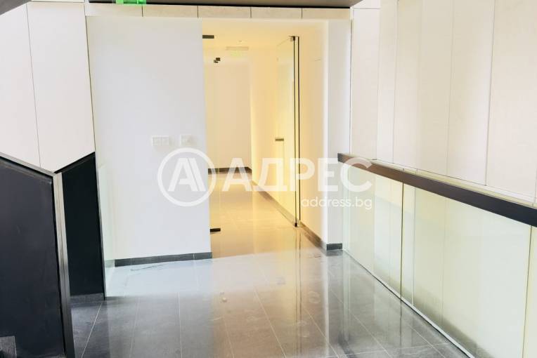 Многостаен апартамент, София, Изток, 688626, Снимка 2