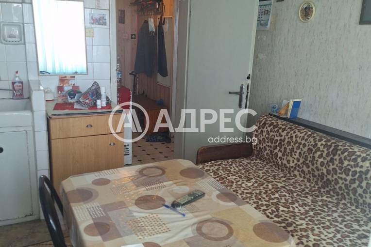 Двустаен апартамент, Варна, Трошево, 700628, Снимка 4