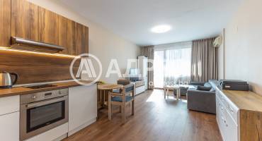 Двустаен апартамент, Варна, к.к. Св.Св. Константин и Елена, 694629, Снимка 1