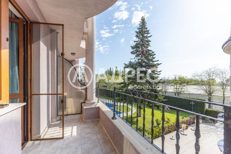 Двустаен апартамент, Варна, к.к. Св.Св. Константин и Елена, 694629, Снимка 7