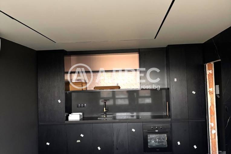 Тристаен апартамент, Варна, Идеален център, 672630, Снимка 1