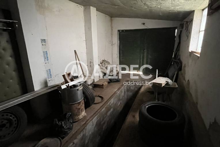 Многостаен апартамент, Нови пазар, 688632, Снимка 10