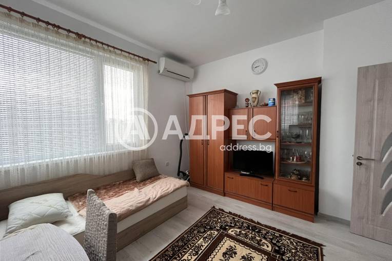 Многостаен апартамент, Нови пазар, 688632, Снимка 7