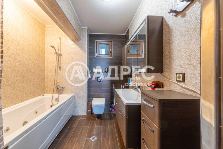 Многостаен апартамент, Варна, Идеален център, 679633, Снимка 9