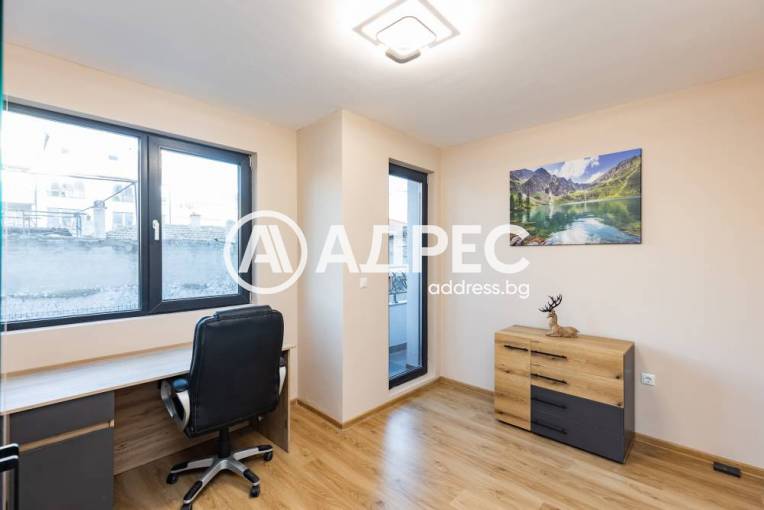 Тристаен апартамент, Варна, Погребите, 681633, Снимка 12