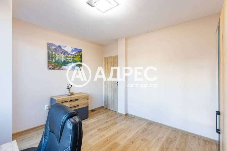 Тристаен апартамент, Варна, Погребите, 681633, Снимка 13