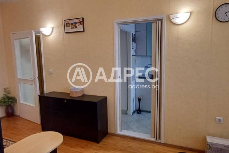 Тристаен апартамент, Варна, Червен площад, 663634, Снимка 7