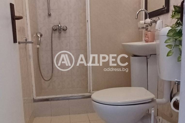 Тристаен апартамент, Варна, Червен площад, 663634, Снимка 8