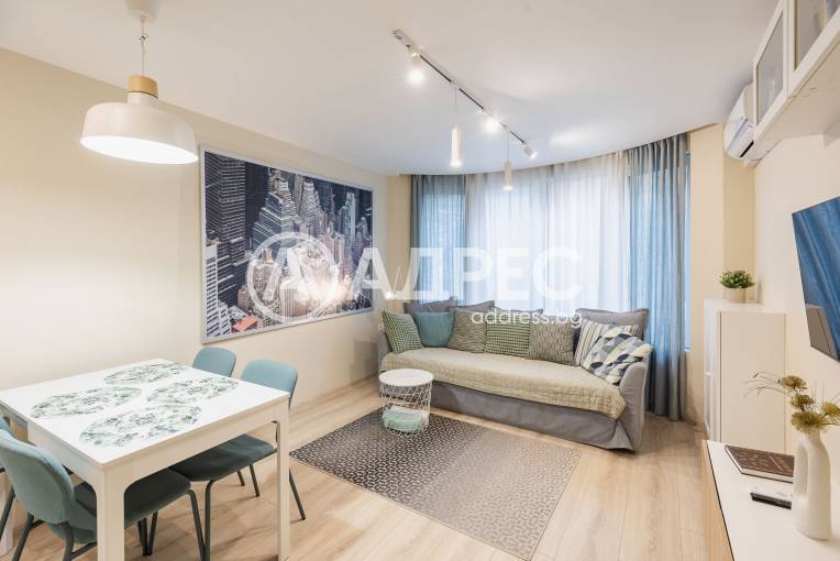 Двустаен апартамент, Варна, Център, 679634, Снимка 1