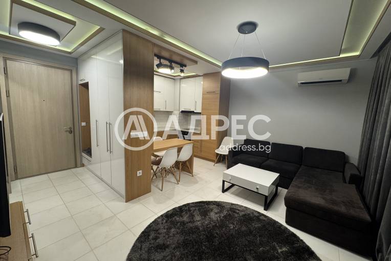 Двустаен апартамент, София, Кръстова вада, 677635, Снимка 1