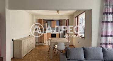 Многостаен апартамент, Варна, Централна поща, 688635, Снимка 1