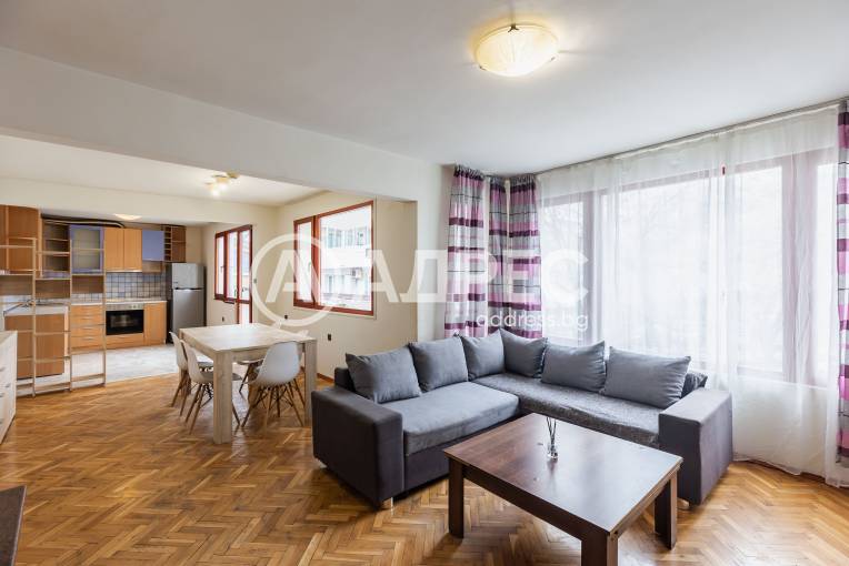Многостаен апартамент, Варна, Централна поща, 688635, Снимка 1