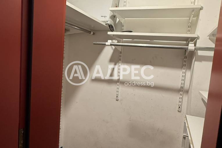 Многостаен апартамент, Варна, Централна поща, 688635, Снимка 11