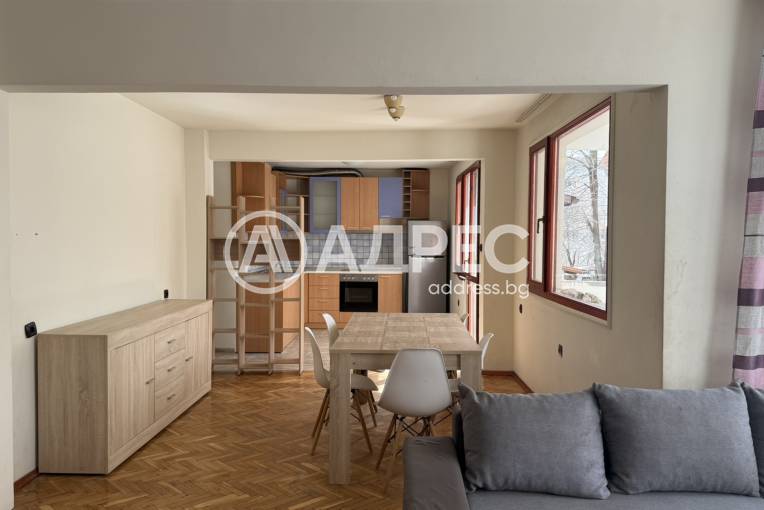 Многостаен апартамент, Варна, Централна поща, 688635, Снимка 1