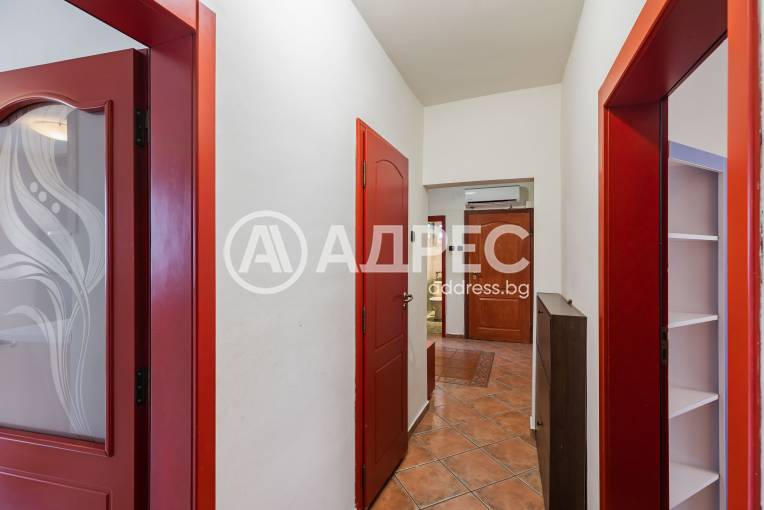 Многостаен апартамент, Варна, Централна поща, 688635, Снимка 21