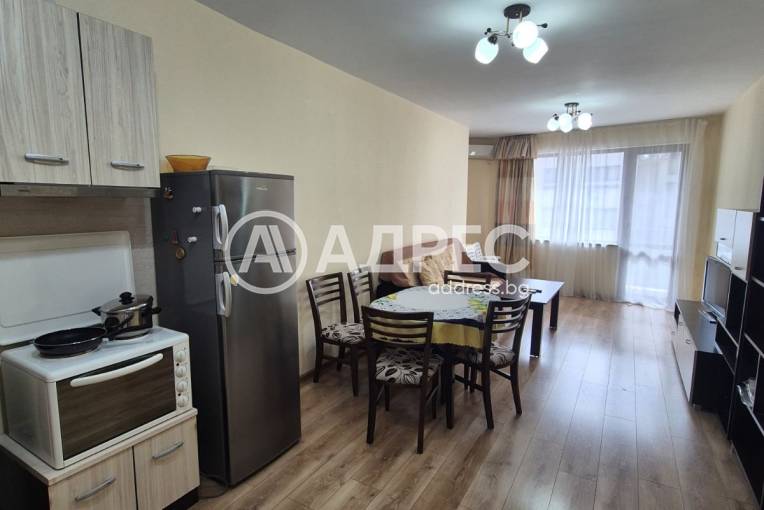 Тристаен апартамент, Варна, Левски, 689635, Снимка 1