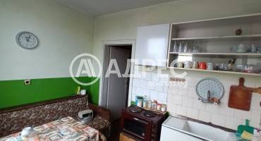 Двустаен апартамент, Шумен, Център, 626636, Снимка 1