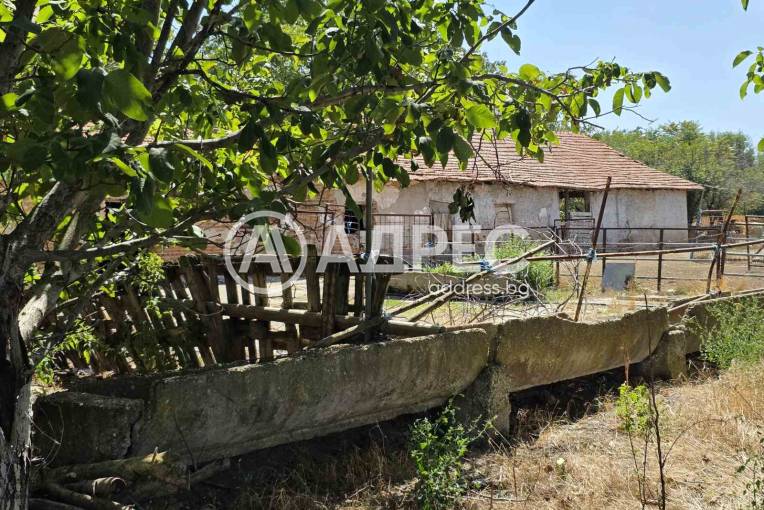 Стопанска сграда/Ферма, Капитановци, 666638, Снимка 1