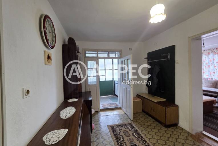 Къща/Вила, Тополи, 684638, Снимка 1