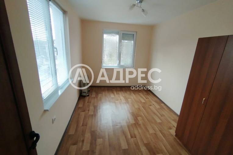 Двустаен апартамент, Ямбол, Център, 685638, Снимка 1