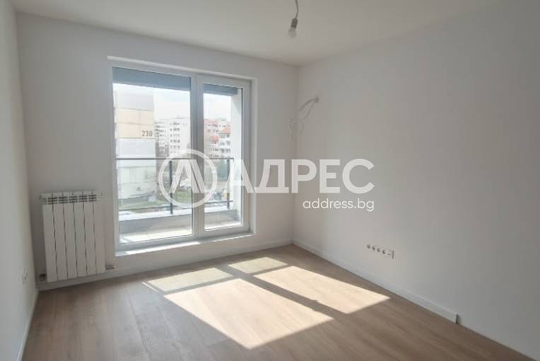 Двустаен апартамент, София, Обеля 2, 676640, Снимка 1