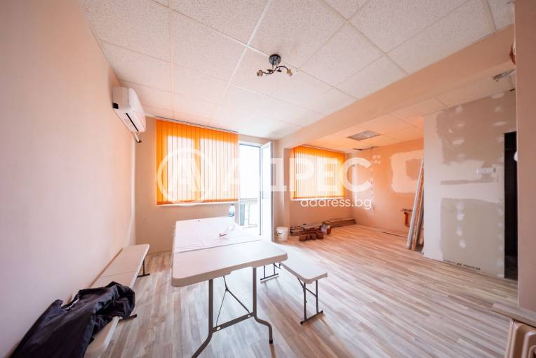 Многостаен апартамент, Ловеч, Младост, 684641, Снимка 14