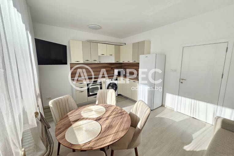 Двустаен апартамент, Варна, Младост 2, 676642, Снимка 1