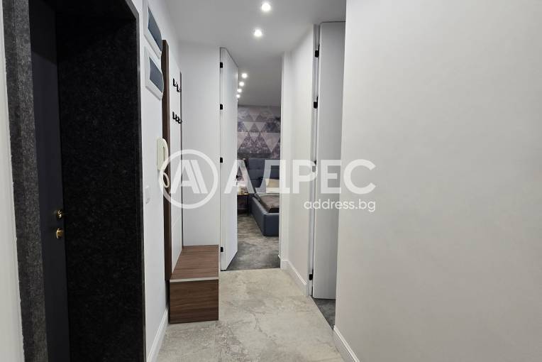 Тристаен апартамент, София, Гео Милев, 688642, Снимка 6