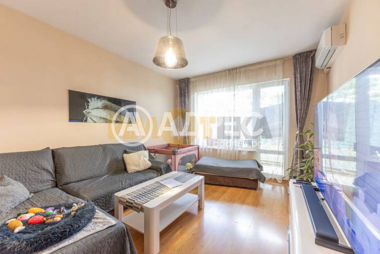 Тристаен апартамент, Варна, Левски, 699644, Снимка 1