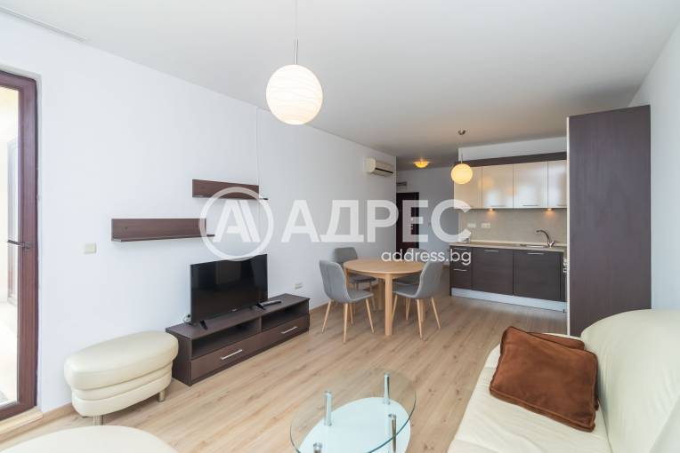 Двустаен апартамент, Варна, к.к. Св.Св. Константин и Елена, 695645, Снимка 8