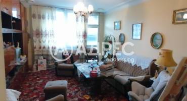 Тристаен апартамент, Шумен, Математическа гимназия, 674646, Снимка 3