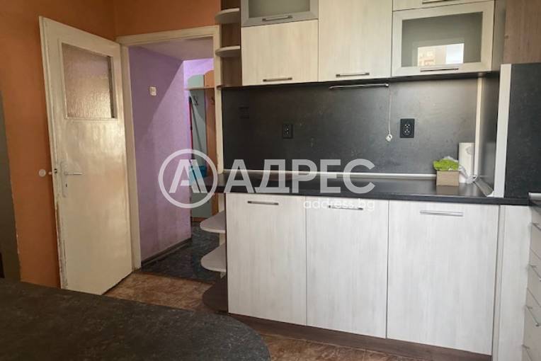 Тристаен апартамент, Добрич, Югоизток, 672647, Снимка 11